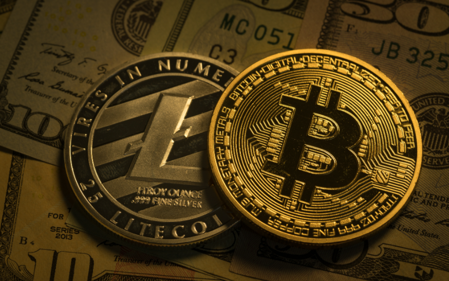 马斯克盛赞比特币抗通胀机制，批评法币易被“伪造”